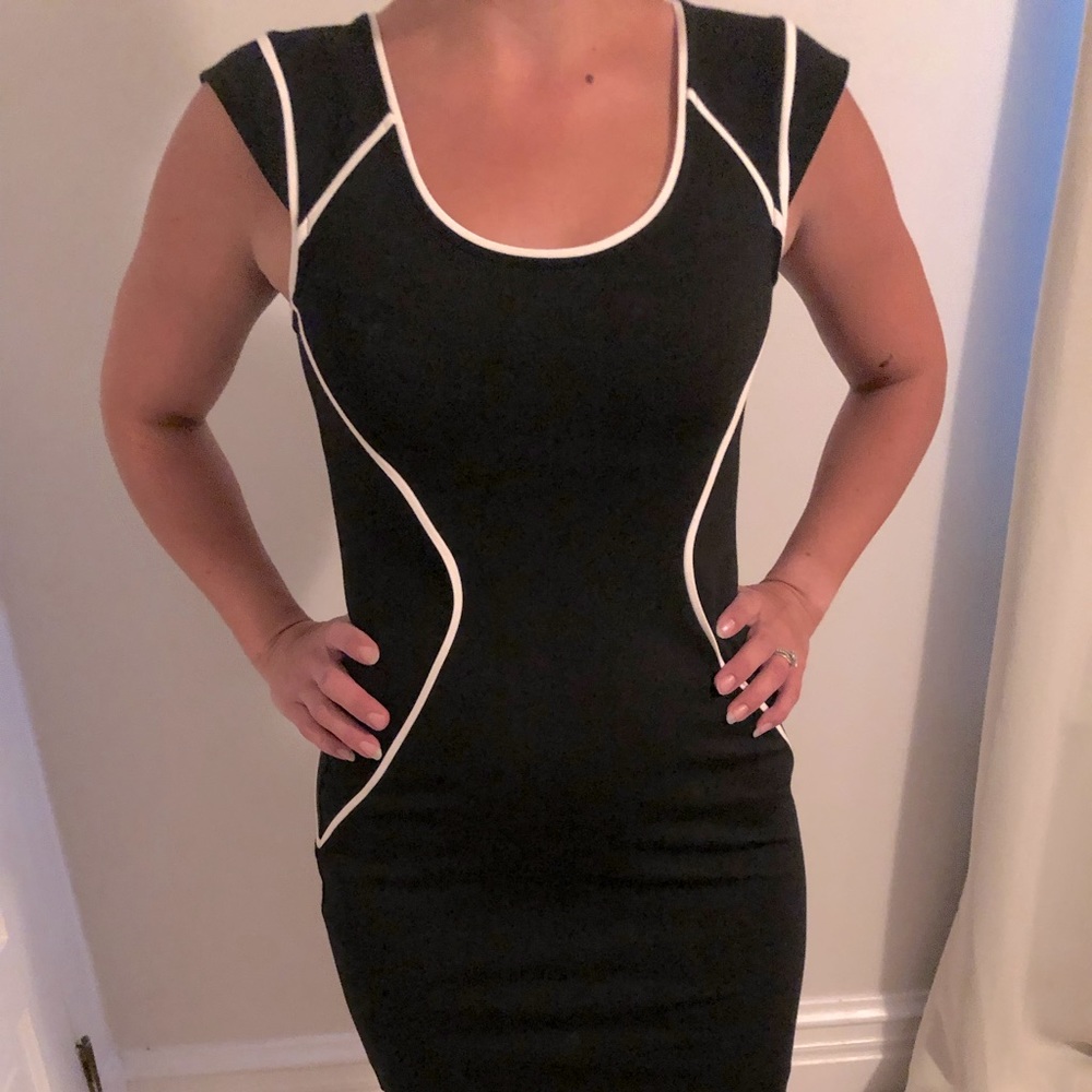 Express. Body con dress. NWT. Size 2